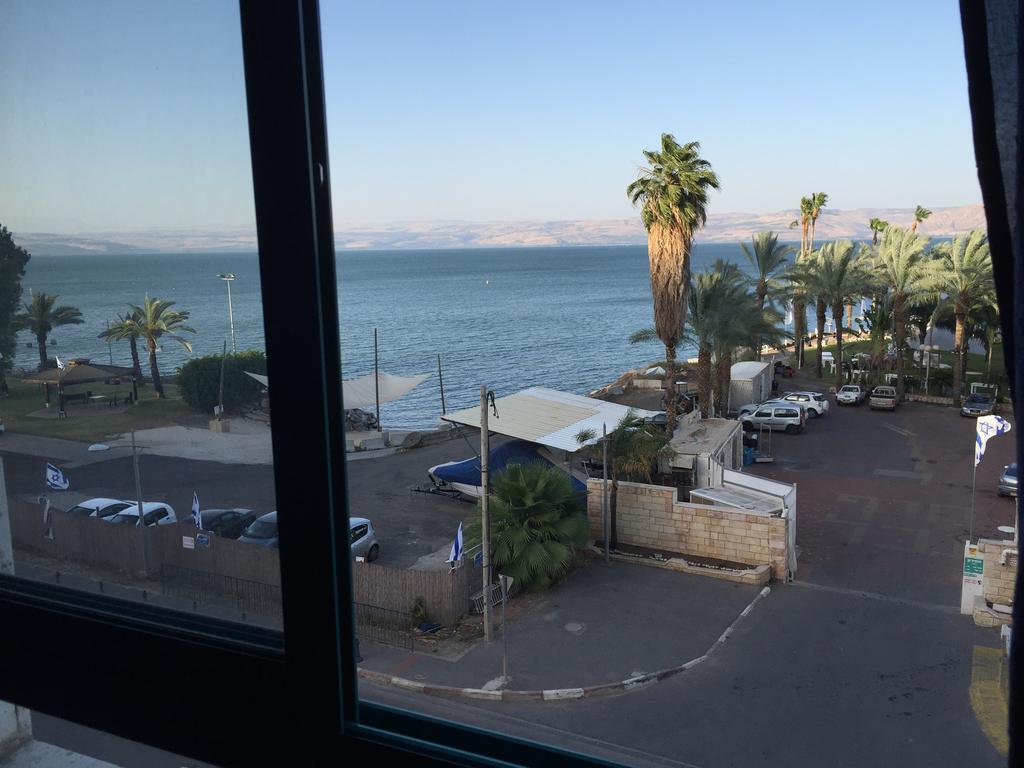 Apartment By The Lake Tiberias Bagian luar foto