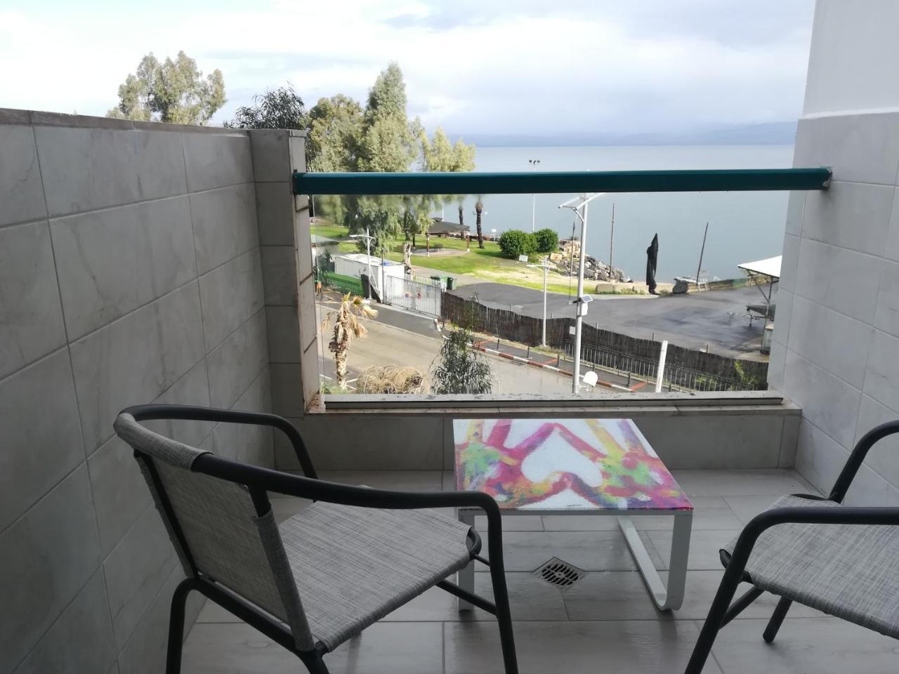 Apartment By The Lake Tiberias Bagian luar foto