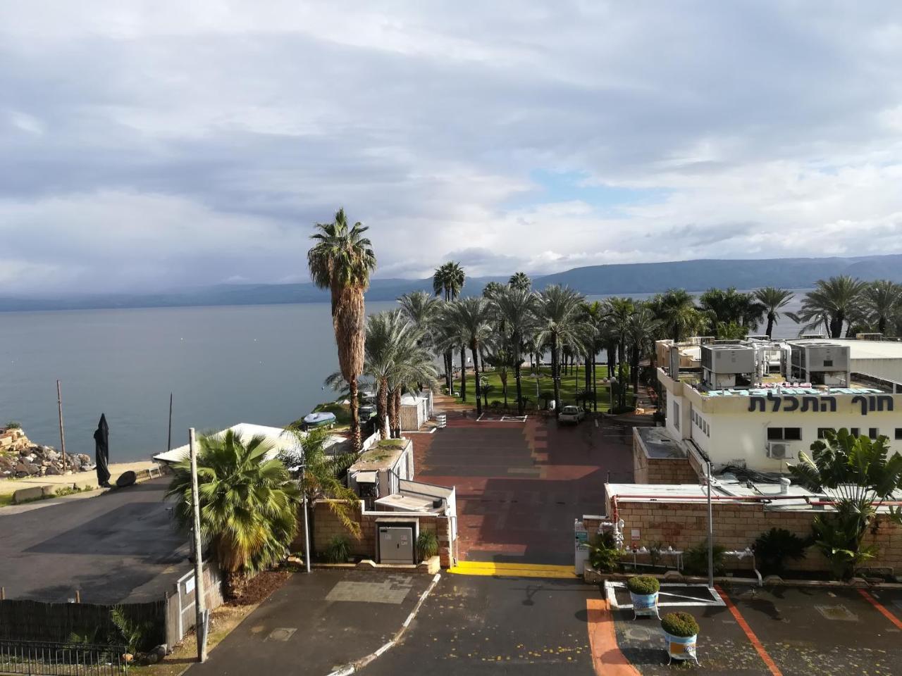 Apartment By The Lake Tiberias Bagian luar foto