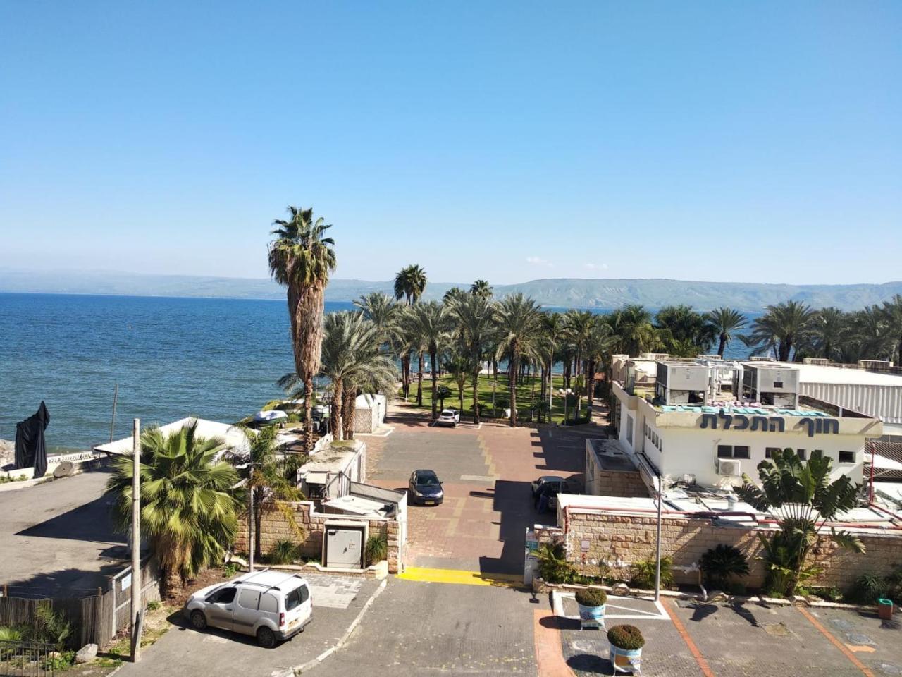Apartment By The Lake Tiberias Bagian luar foto